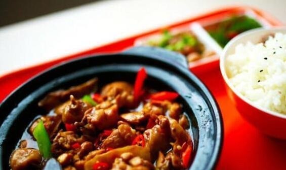 闻记黄焖鸡米饭